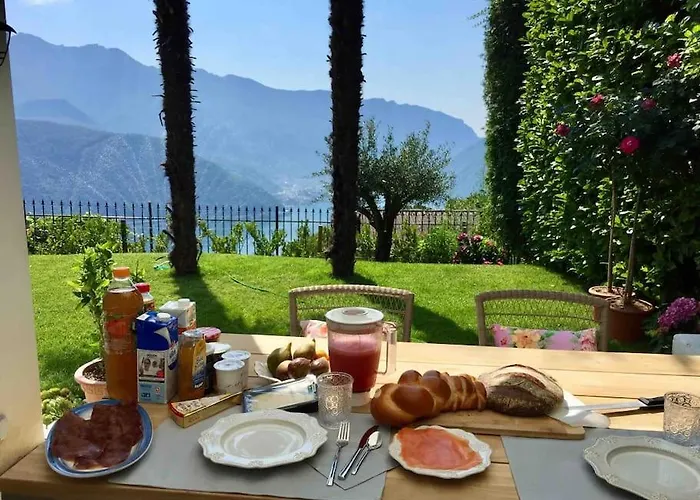 Single Family House With View In Carona Feriehus *