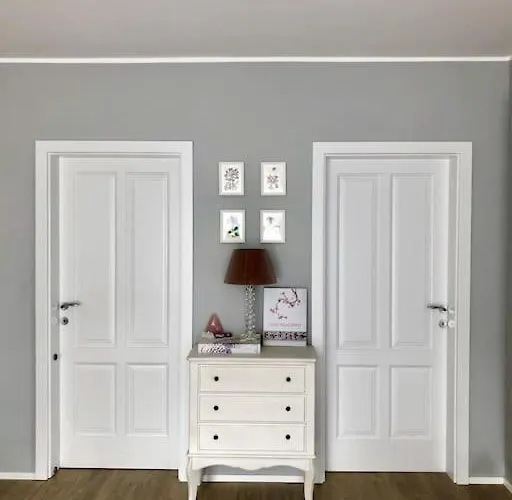 別荘 Single Family House With View In Carona