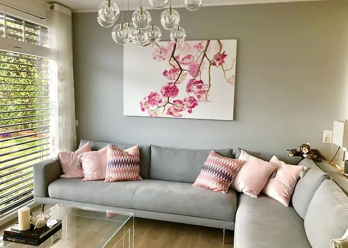 Single Family House With View In Carona