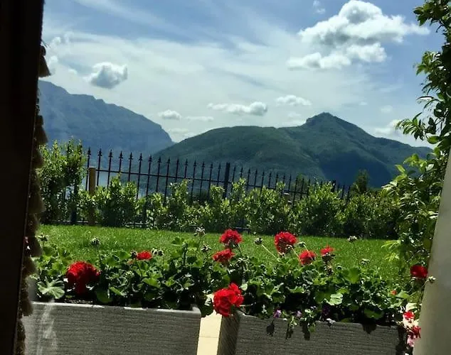 Single Family House With View In Carona *