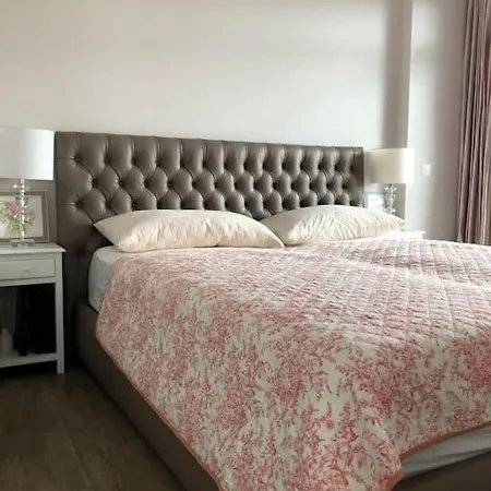 בית נופש Single Family House With View In Carona *