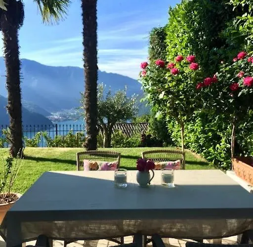 Single Family House With View In Carona Semesterbostad